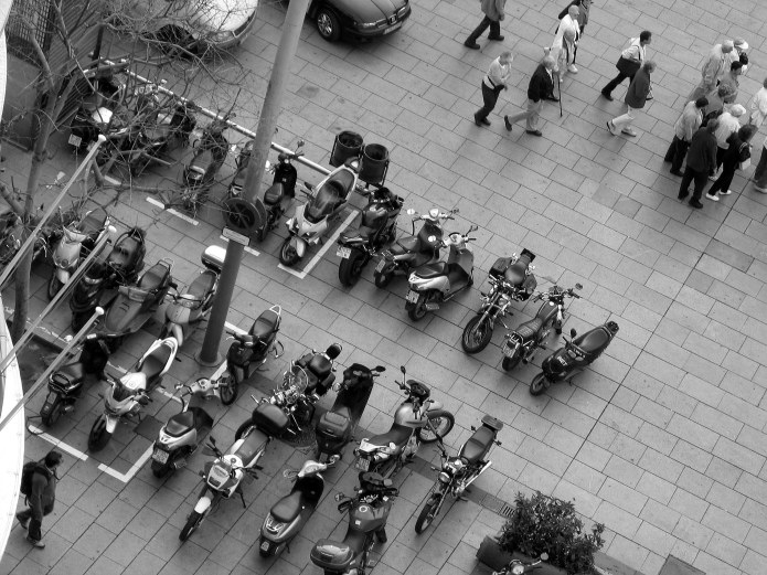 Motorbikes in Barcelona - week 1 of the challenge