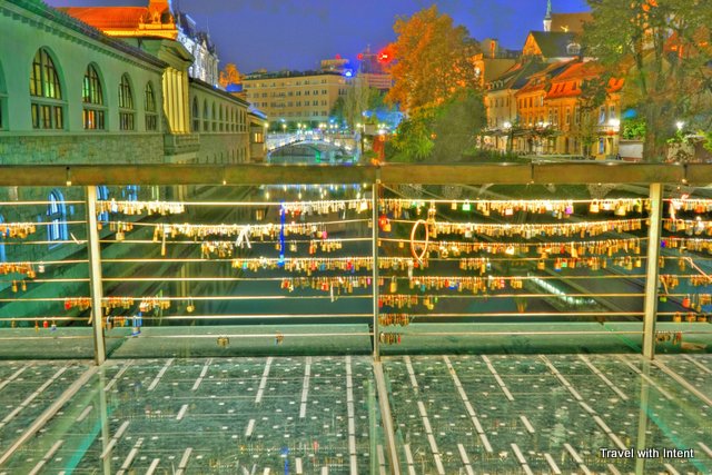 a_DSC5639_40_41_tonemapped creative