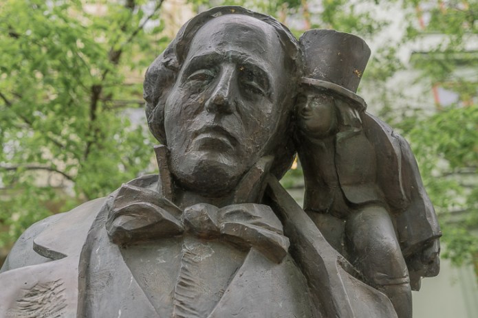 Hans Christian Andersen by Tibor Bártfay