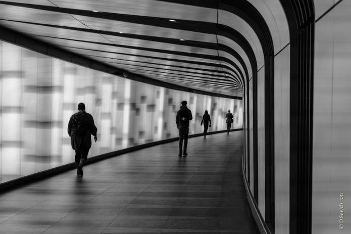 LondonDSC0957620171010-1card