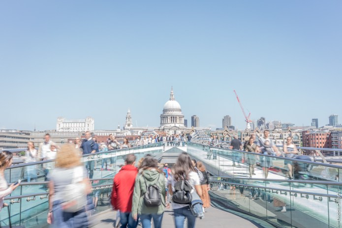 LondonA730591020180211-1