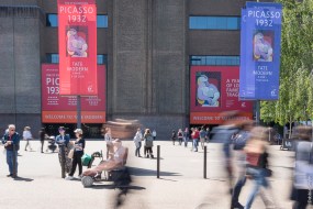 LondonA730590520180211-1