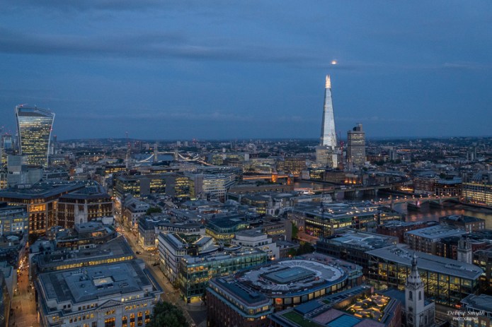 LondonA730081720180211-1