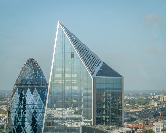 LondonA730111520180211-1-2