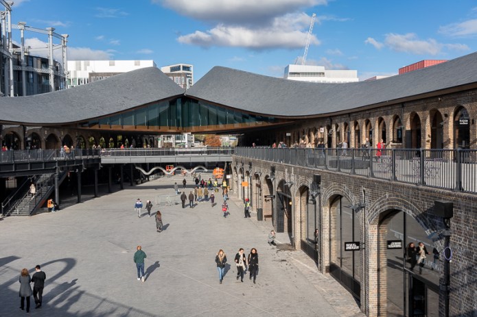 LondonA730209420180211-1