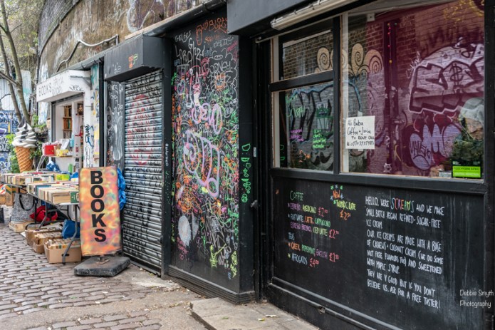 londona9a0427820180211-1